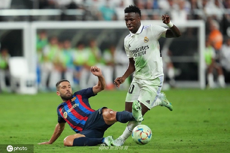 [国际足球友谊赛]皇家马德里0-1巴塞罗那