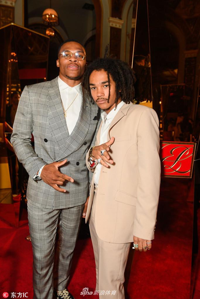 威少亮相纽约时装周派对