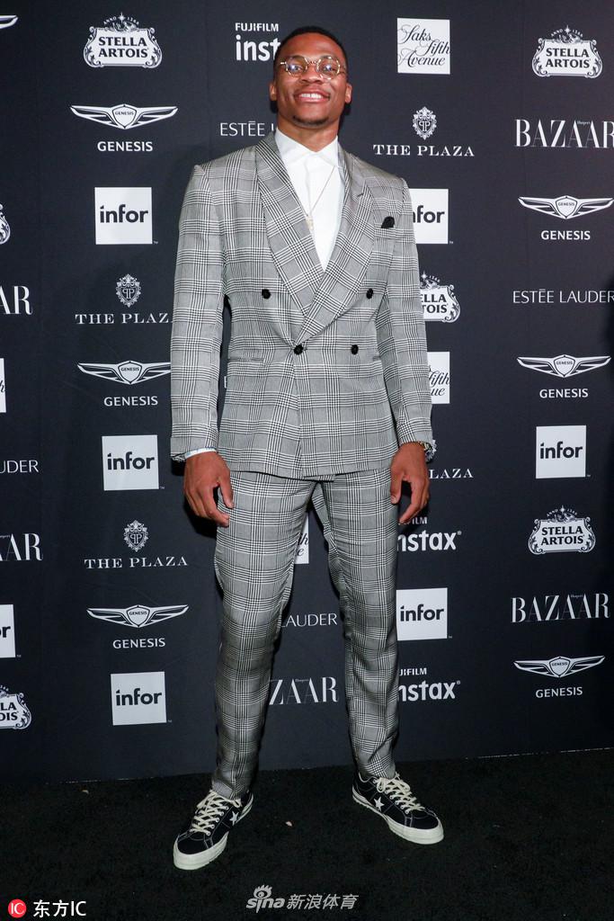 威少亮相纽约时装周派对