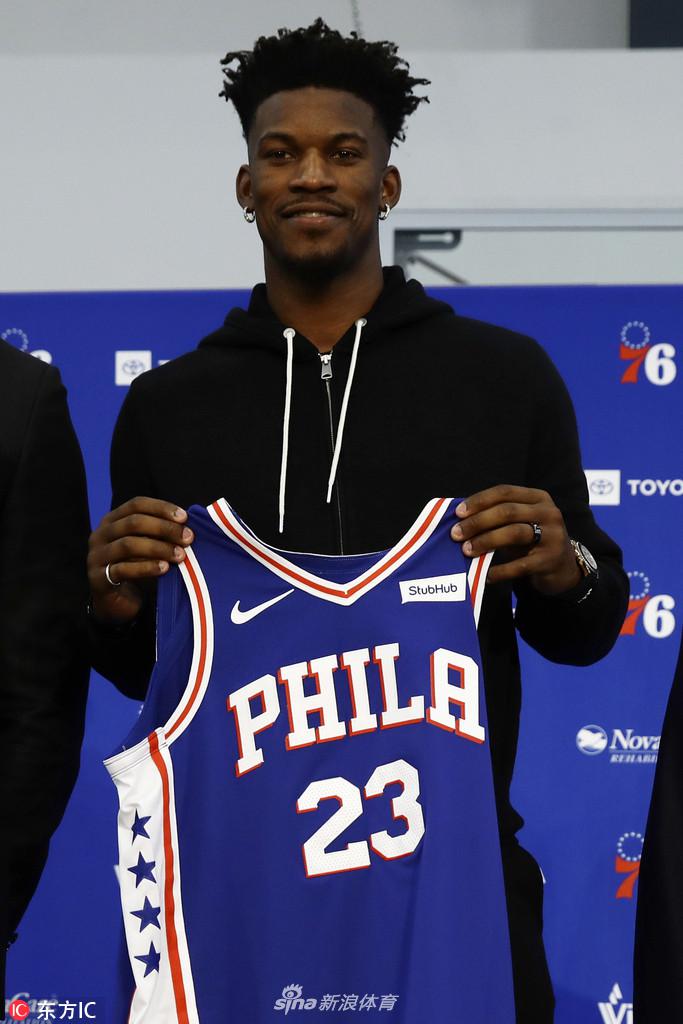 巴特勒正式亮相76人队 身穿23号球衣