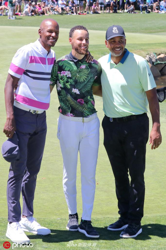 高球选手库里亮相!他是高尔夫球手里扣篮最厉害的人