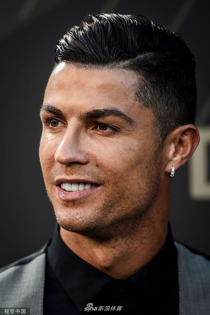 C罗当选葡萄牙年度最佳球员 生涯10次获奖