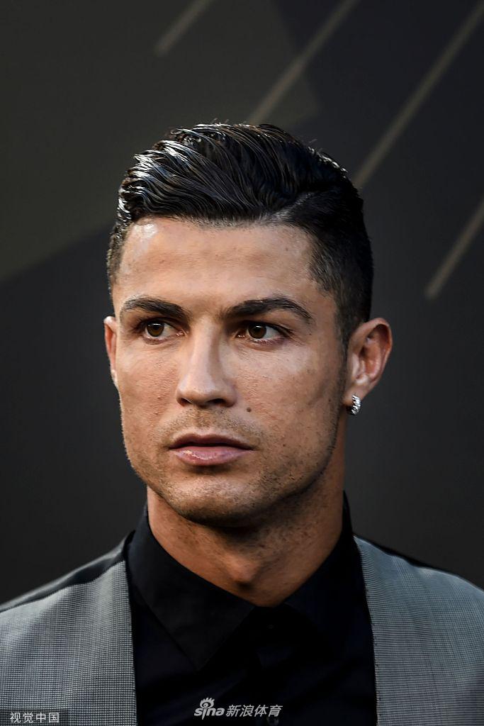 C罗当选葡萄牙年度最佳球员 生涯10次获奖