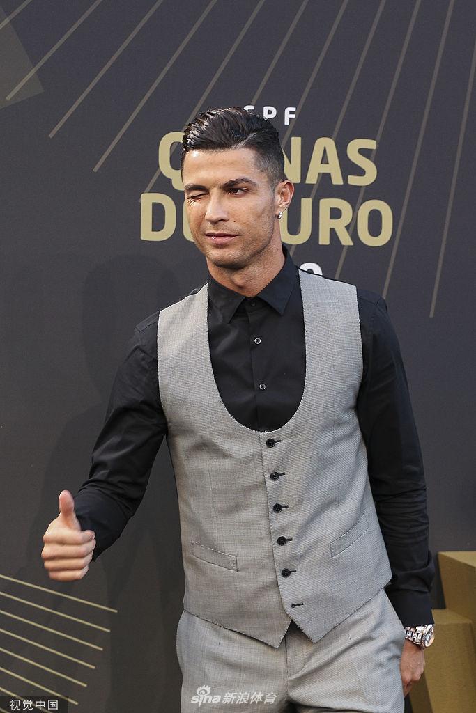 C罗当选葡萄牙年度最佳球员 生涯10次获奖