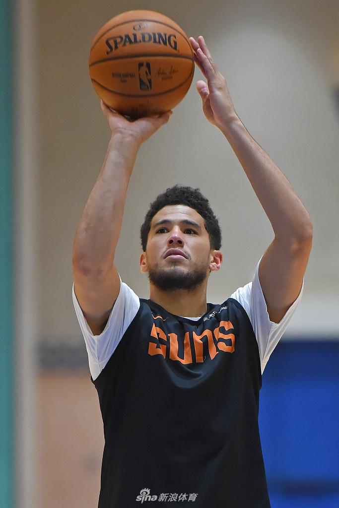 卡哇伊泡椒领衔NBA球员训练备战复赛