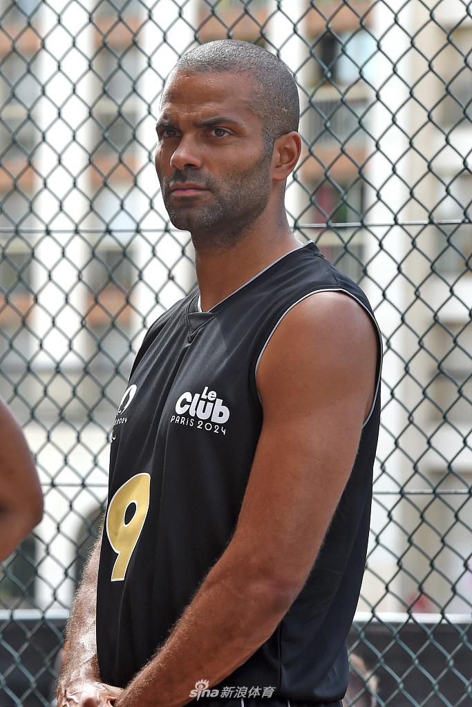 托尼・帕克现身3X3篮球赛 为2024巴黎奥运会造势