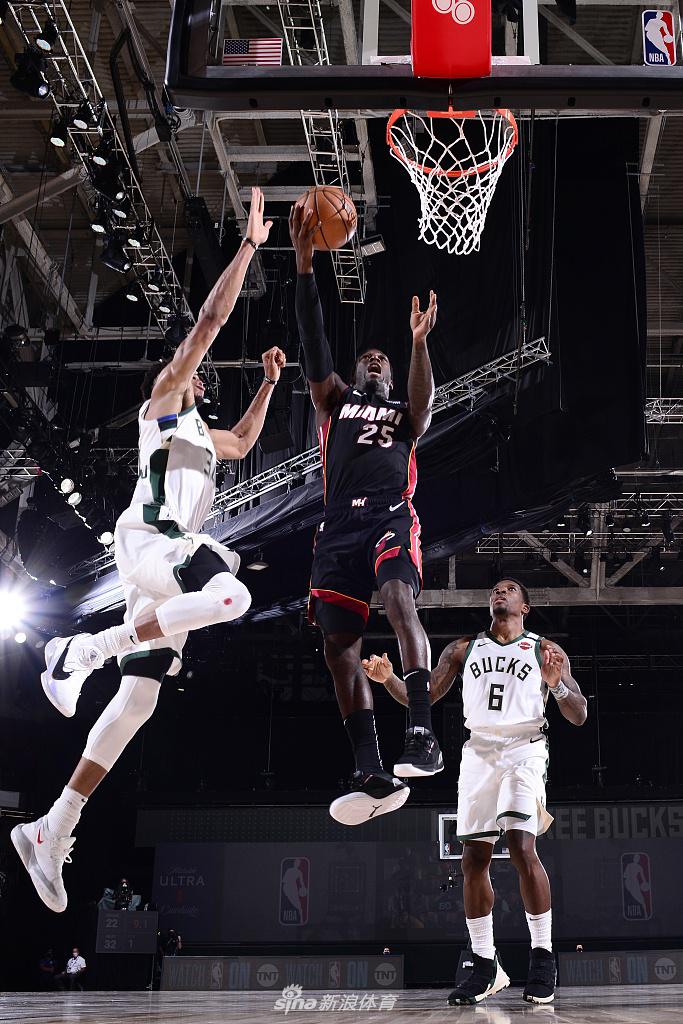 [NBA常规赛]雄鹿23分大逆转热火 锁定东部第一