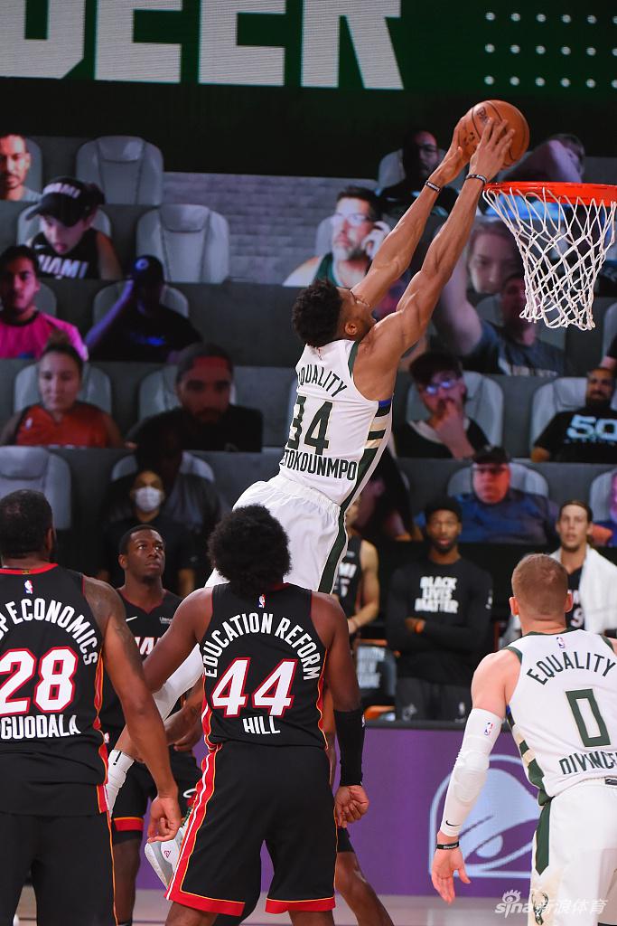 [NBA常规赛]雄鹿23分大逆转热火 锁定东部第一