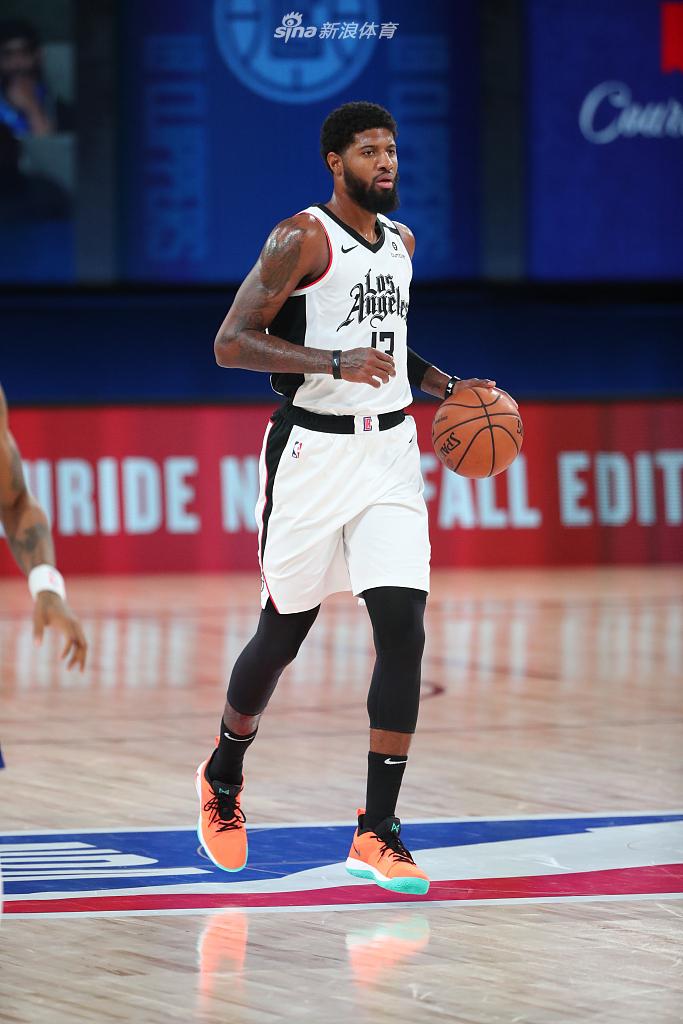 [NBA季后赛]独行侠111-154快船 总分2-3