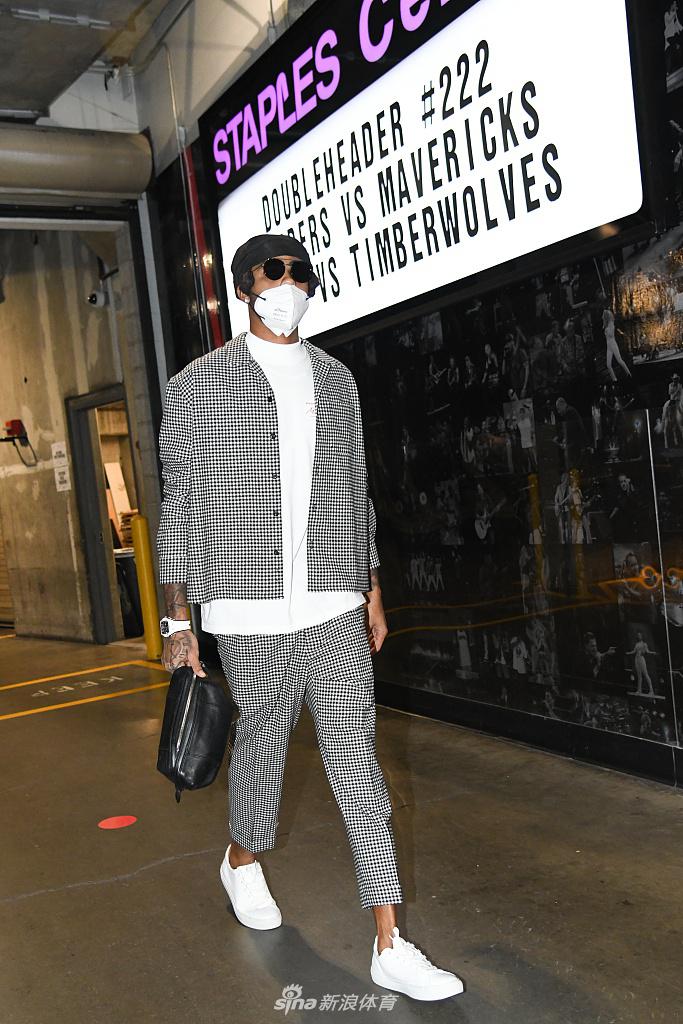 [NBA常规赛]森林狼91-127湖人