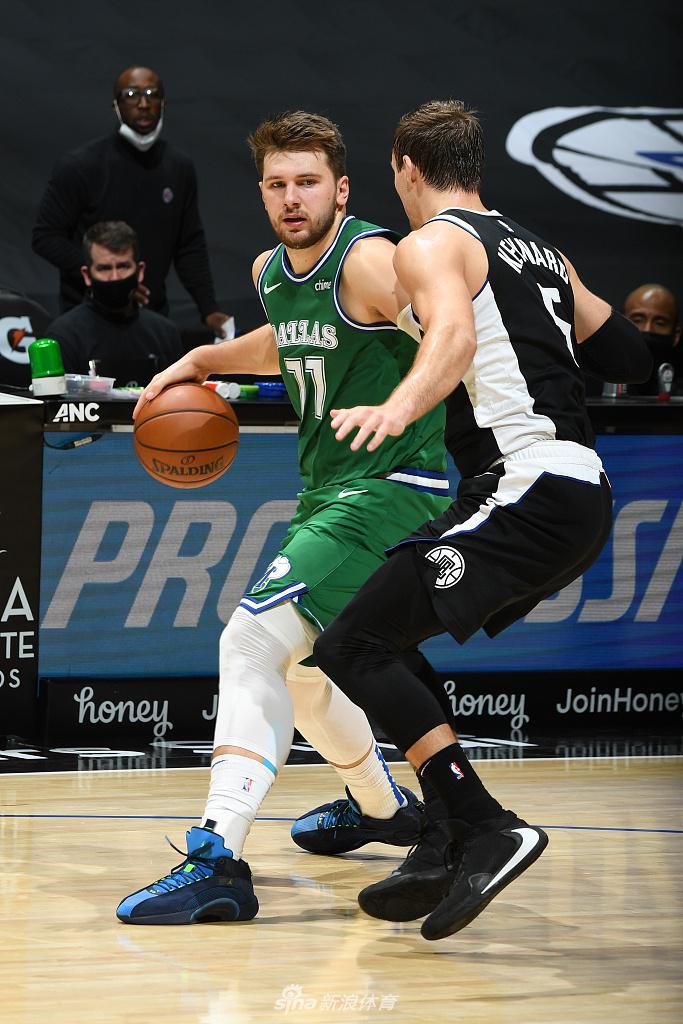 [NBA常规赛]独行侠124-73快船 创NBA新纪录