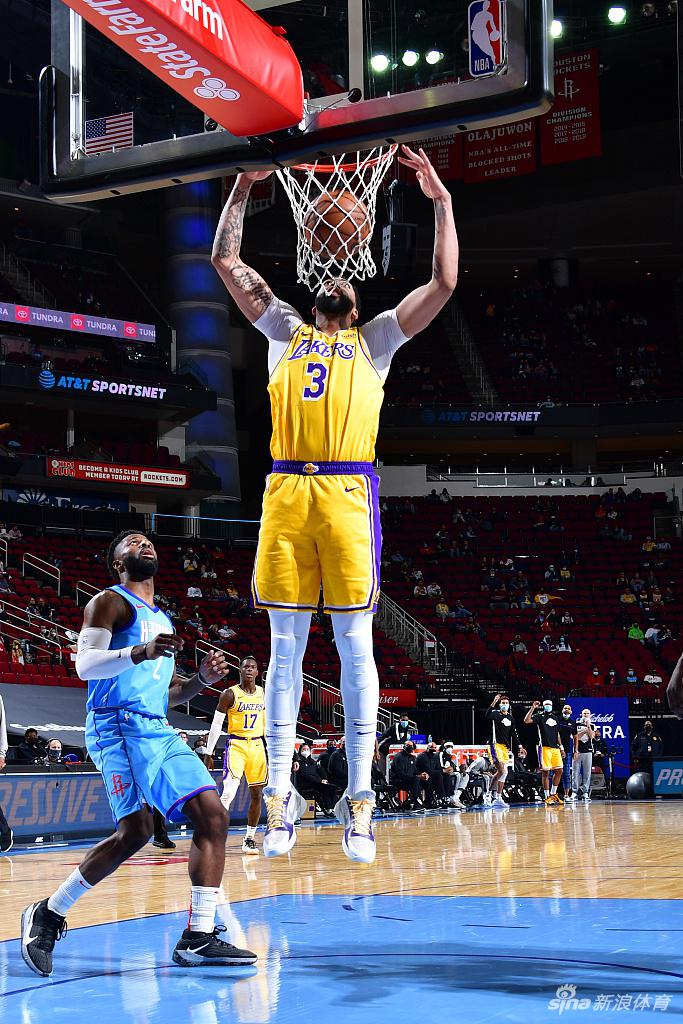 [NBA]湖人117-100火箭 詹姆斯砍26+8