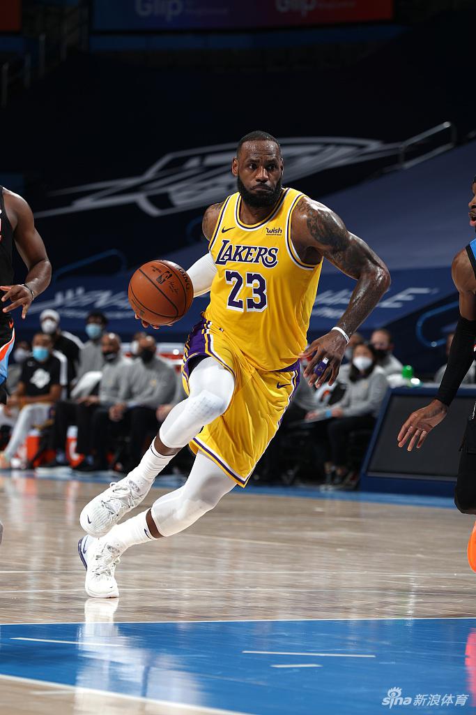 [NBA常规赛]湖人128-99雷霆 詹姆斯26+6+7