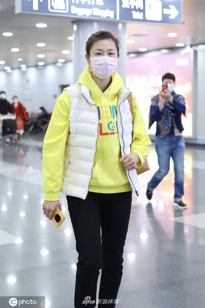 丁宁现身北京机场