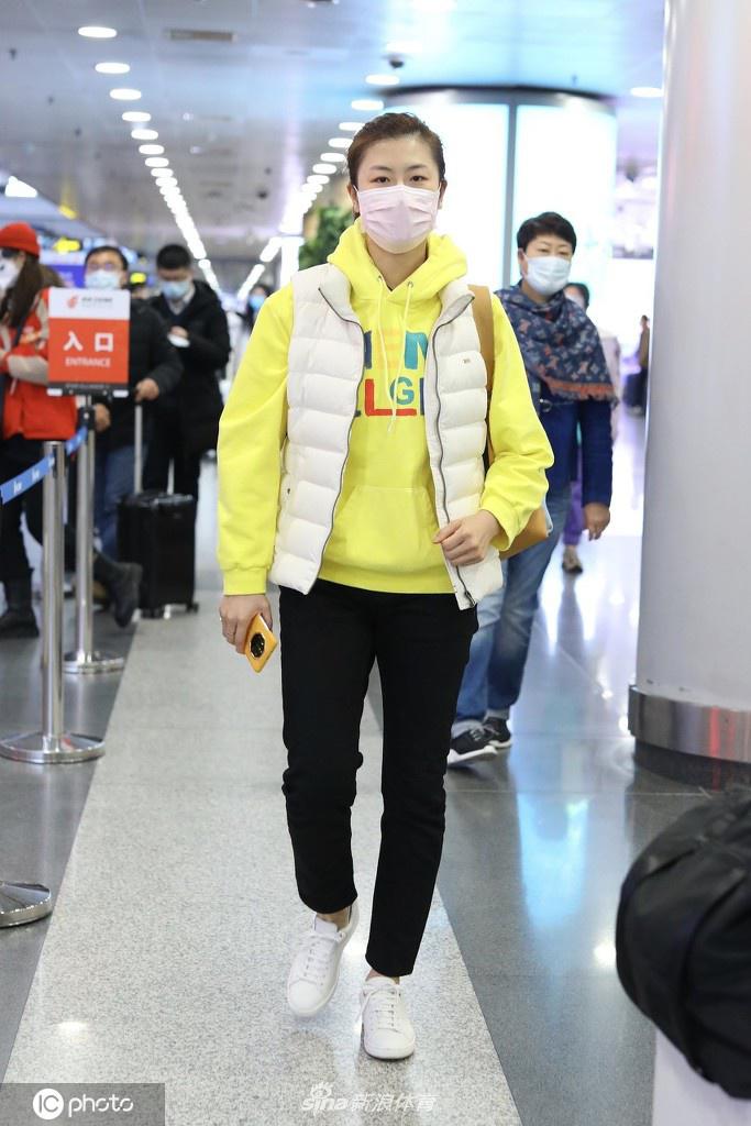 丁宁现身北京机场