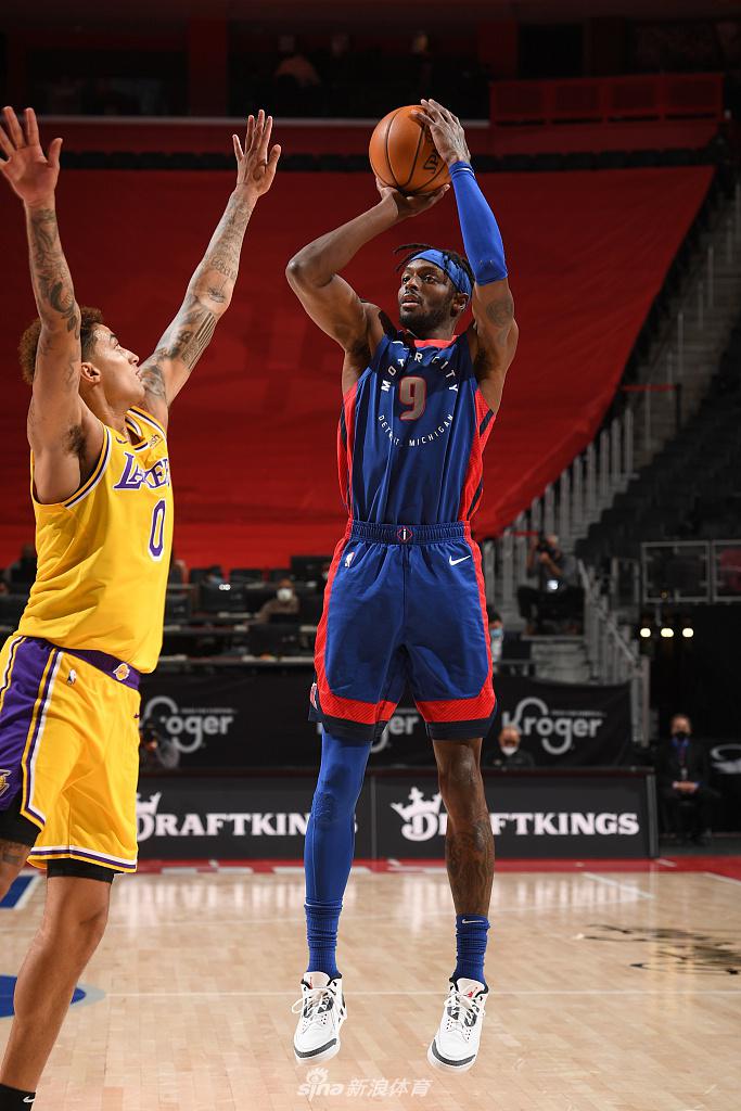 [NBA常规赛]湖人92-107活塞