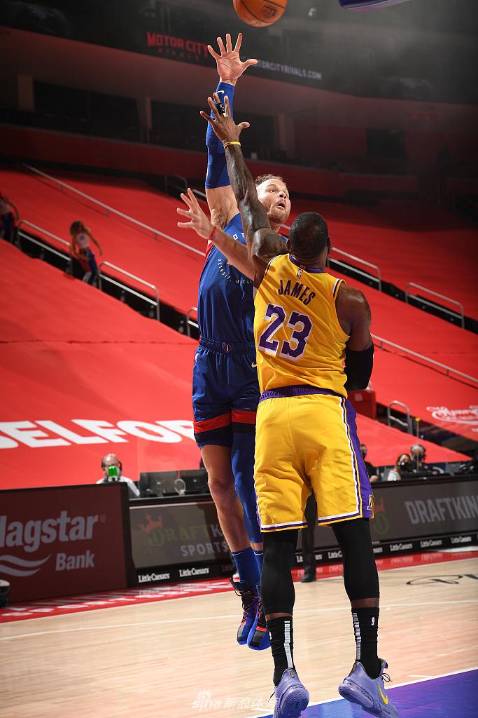 [NBA常规赛]湖人92-107活塞