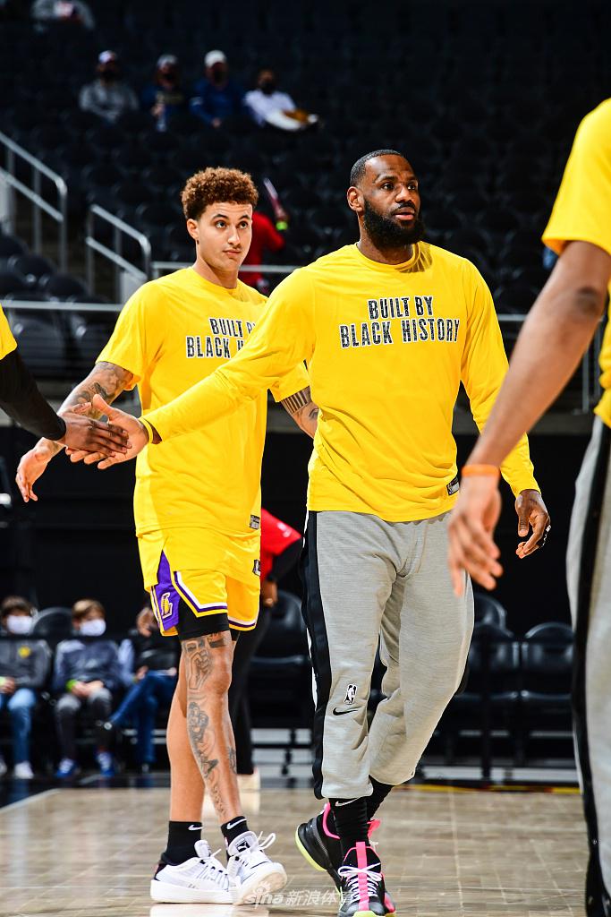 [NBA常规赛]湖人107-99老鹰