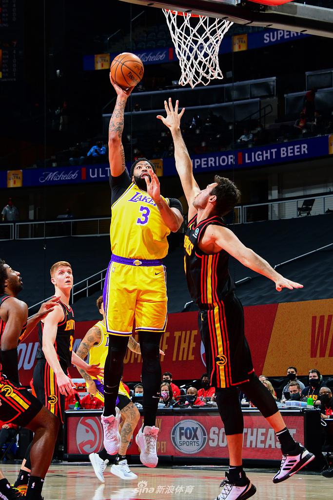 [NBA常规赛]湖人107-99老鹰