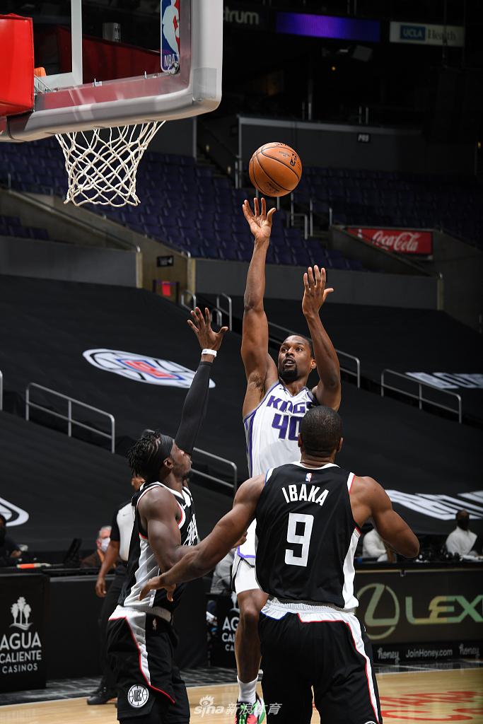 [NBA常规赛]国王113-110快船