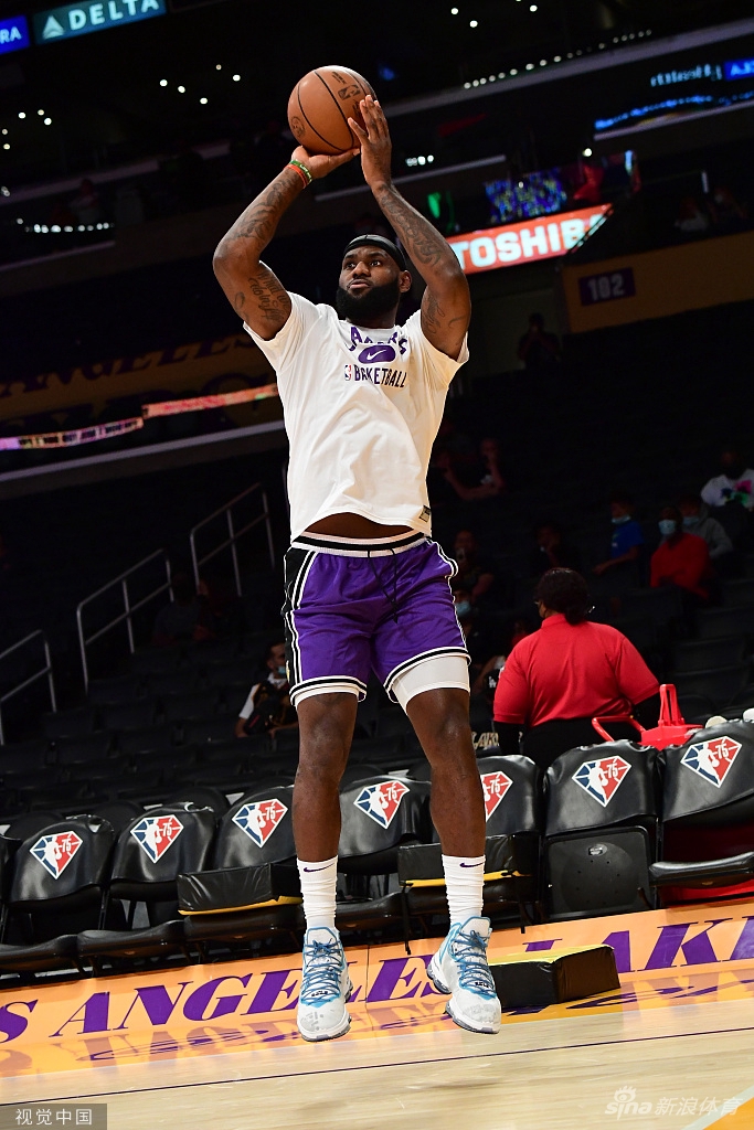 [NBA季前赛]太阳123-94湖人