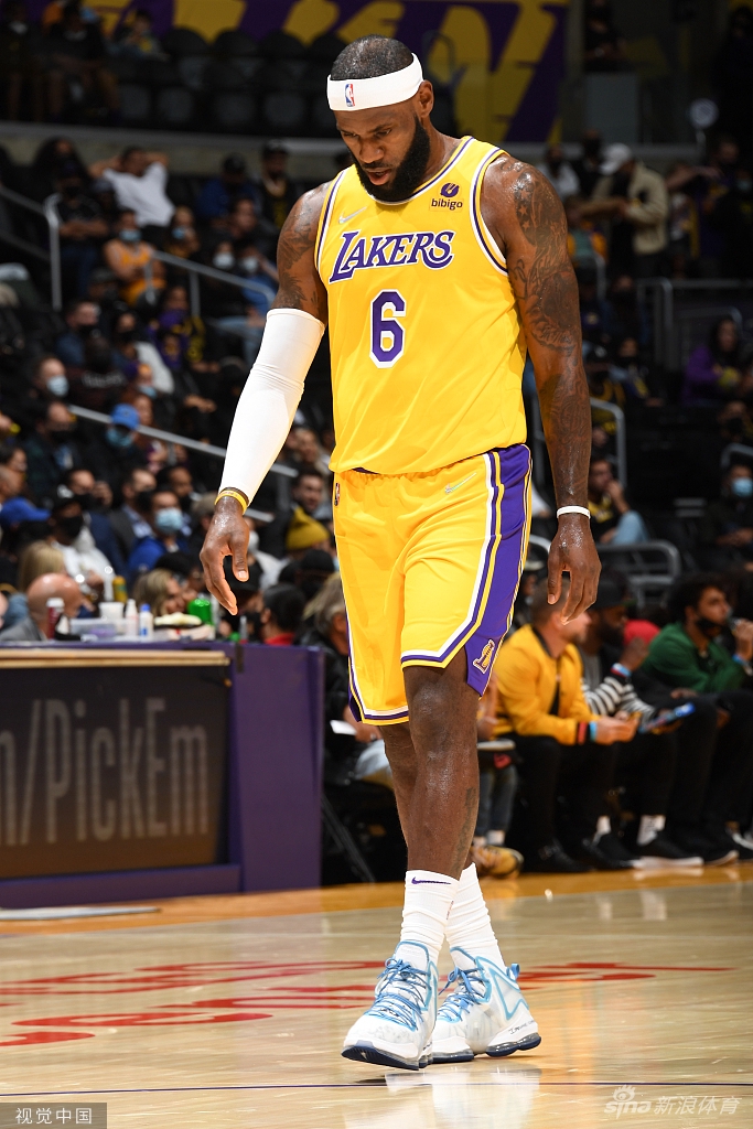 [NBA季前赛]勇士Vs湖人 三巨头出战