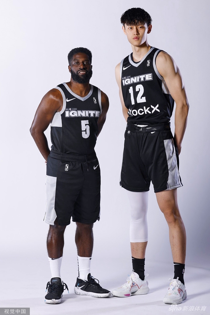 曾凡博出战NBA发展联盟 8分钟0分4篮板