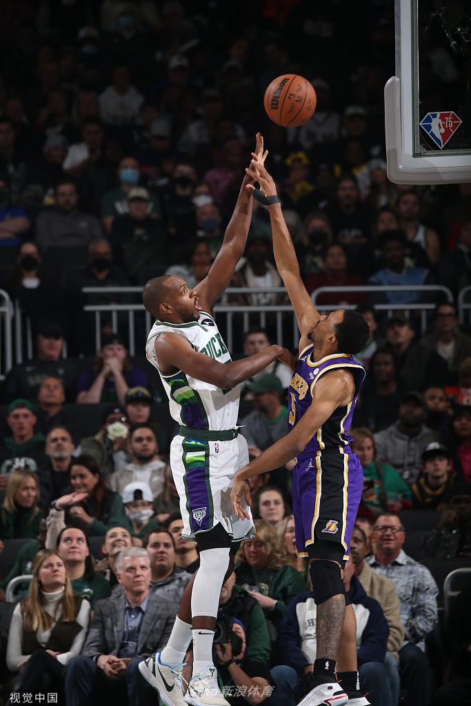 [NBA常规赛]湖人102-109雄鹿