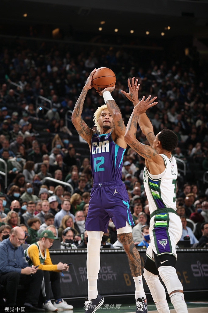 [NBA]黄蜂125-127雄鹿 字母哥绝杀