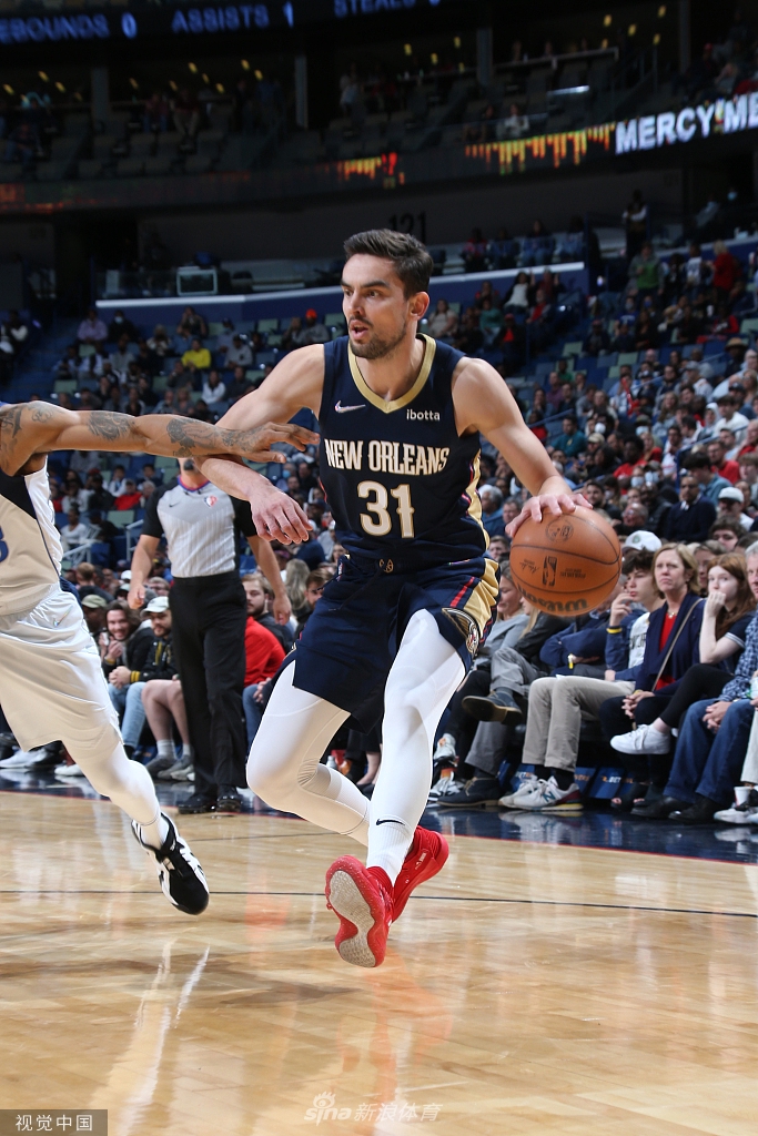 [NBA常规赛]独行侠139-107鹈鹕