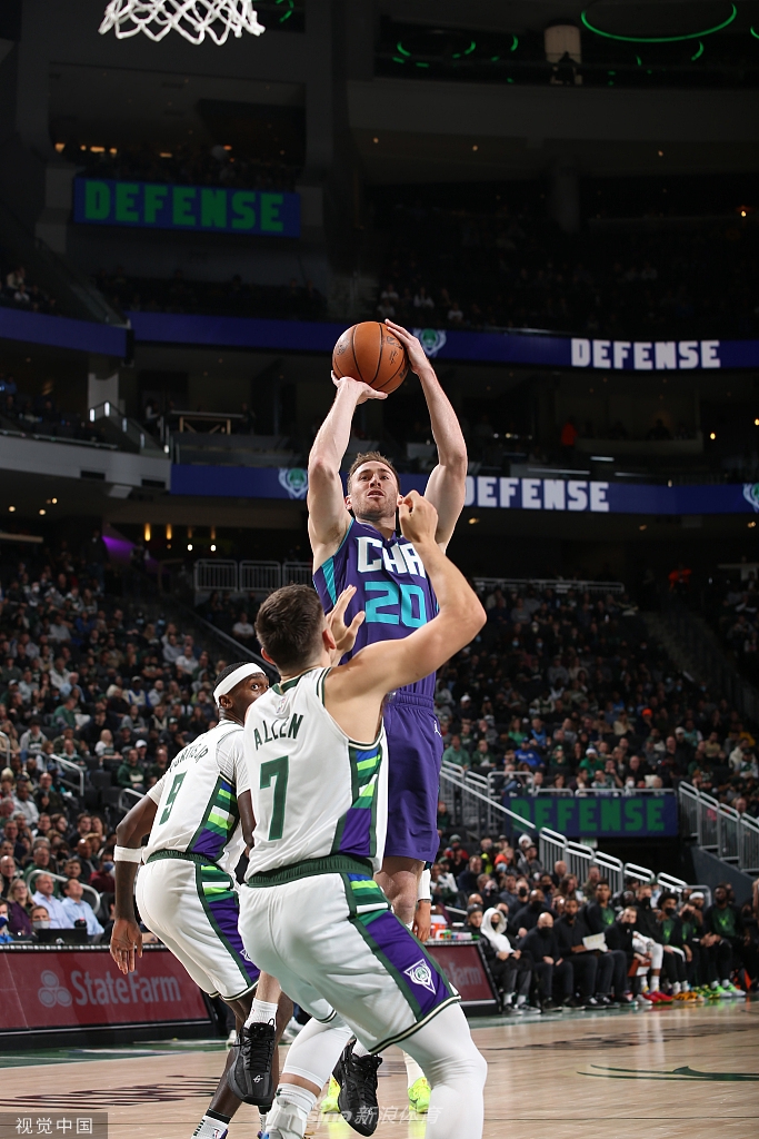 [NBA]黄蜂125-127雄鹿 字母哥绝杀