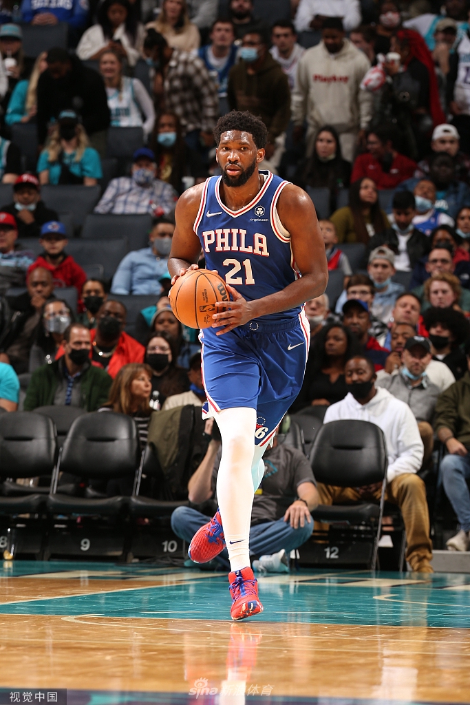 [NBA常规赛]76人127-124黄蜂