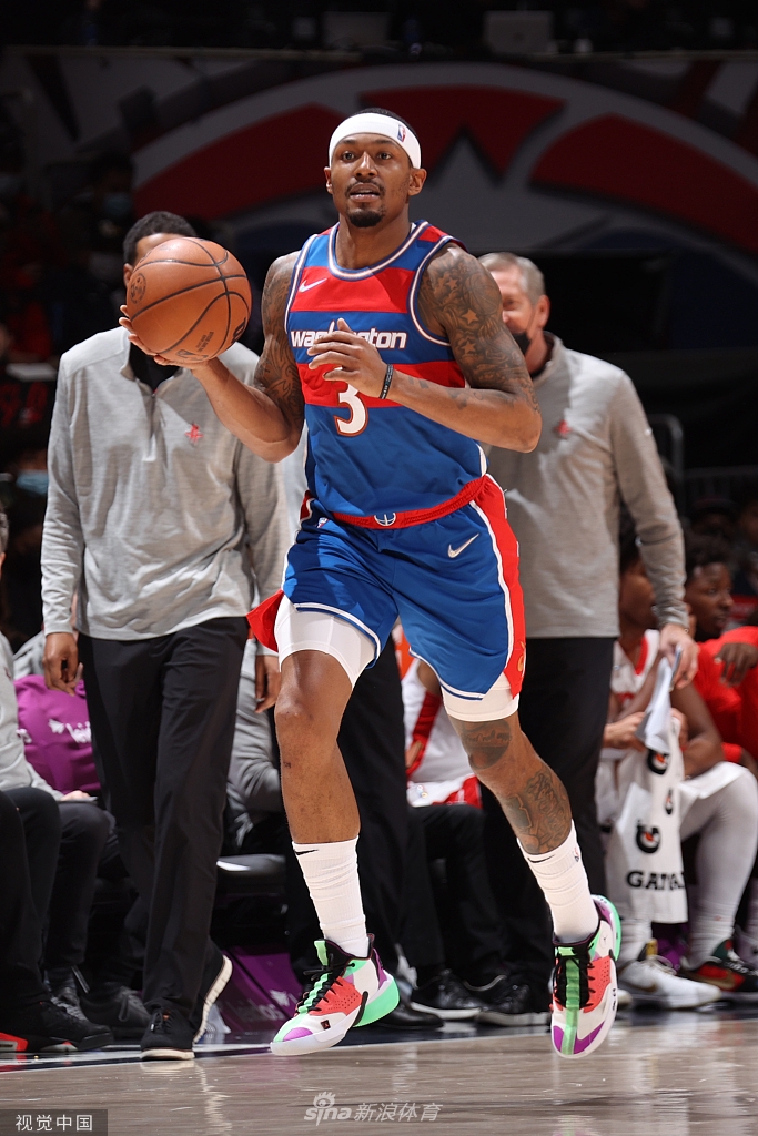 美国,21/22nba常规赛,火箭114-111险胜奇才,小凯文-波特最后时刻三分
