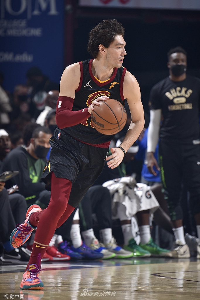 [NBA常规赛]雄鹿99-115骑士