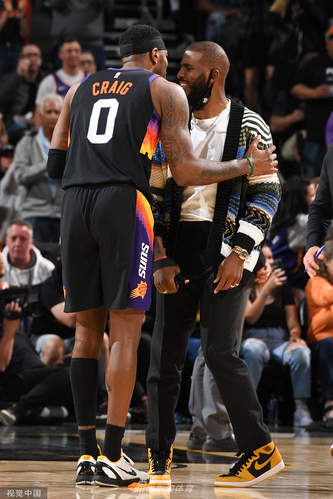 [NBA]湖人111-140太阳 詹姆斯空砍31分