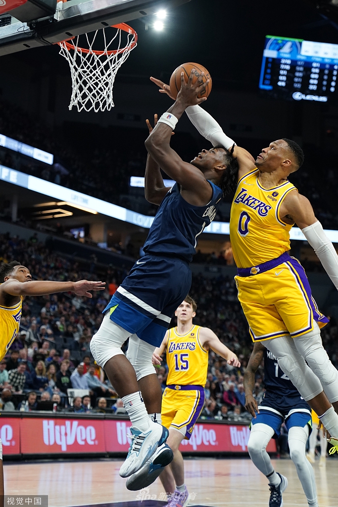 [NBA]湖人104-124森林狼 詹姆斯19分