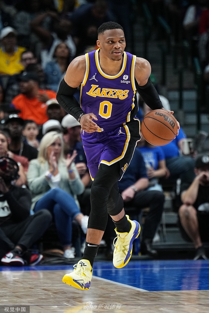 [NBA]湖人110-128独行侠 威少25+8