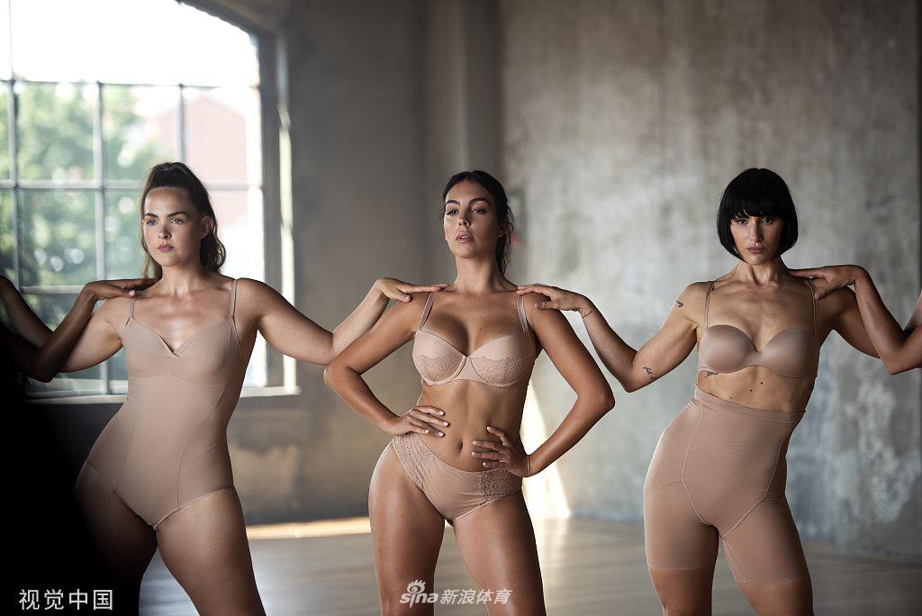 C罗女友乔治娜拍摄内衣广告 秀出凹凸曲线