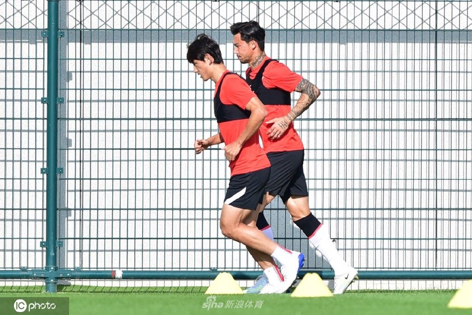 上海海港备战训练