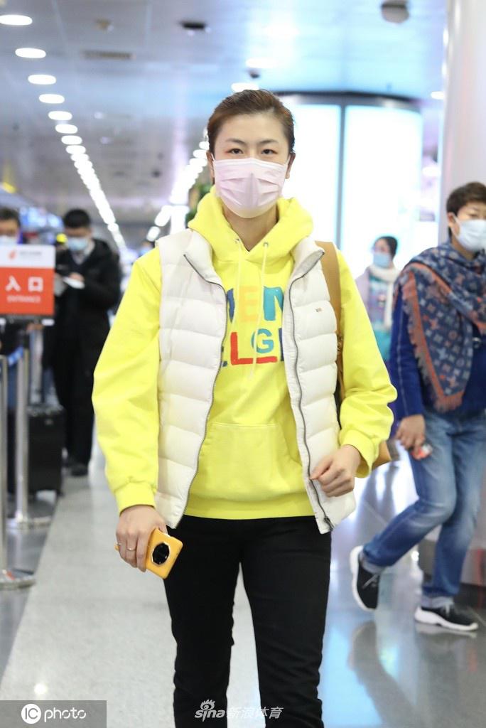 丁宁现身北京机场