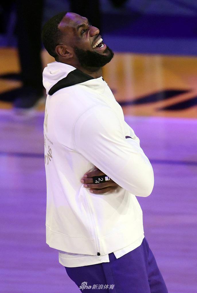 [NBA揭幕战]快船116-109湖人 泡椒33分力压詹姆斯