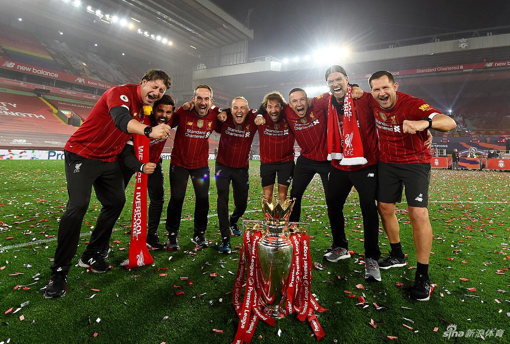 [英超]利物浦5-3切尔西 红军主场夺冠庆祝