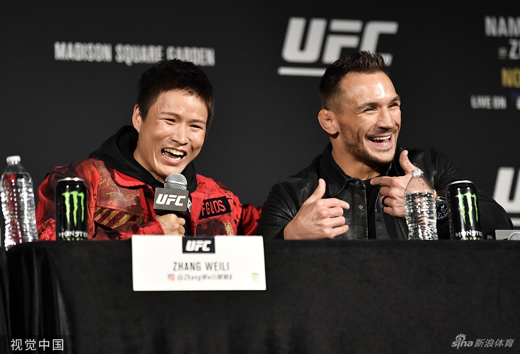 削发明志！张伟丽与老对手罗斯对视