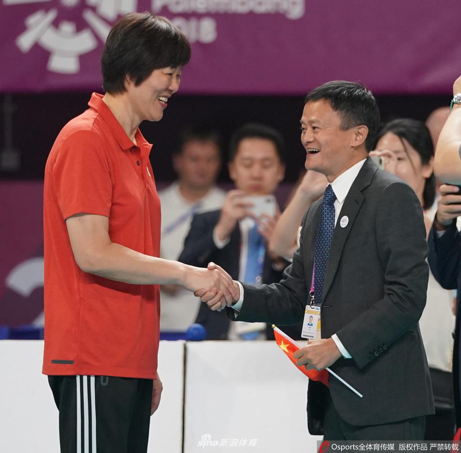 郎平59岁生日快乐回顾"铁榔头"到"郎妈妈"