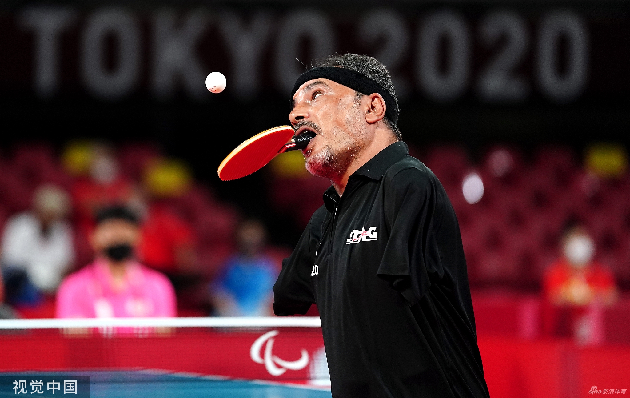 残奥唯一用嘴打乒乓球的运动员