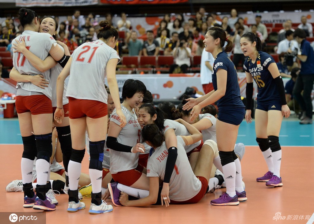 中国女排首夺世界冠军40周年纪念日