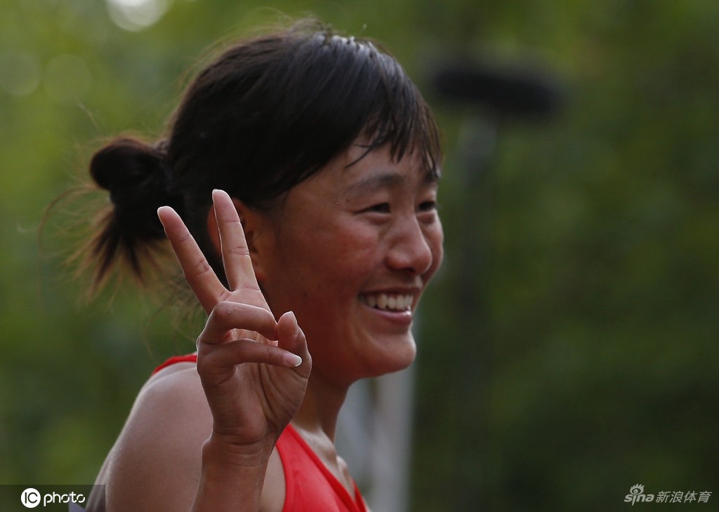 中国队递补获伦敦奥运女子竞走金银铜牌