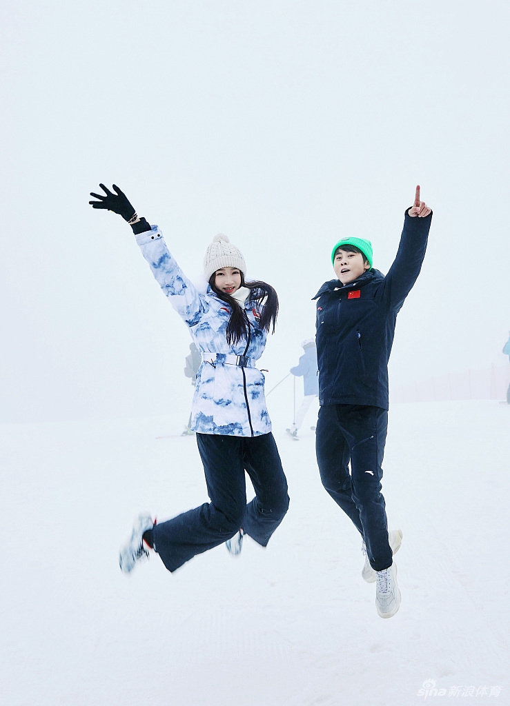 关晓彤任冬奥会助力大使 携手王餮┏∨男凑