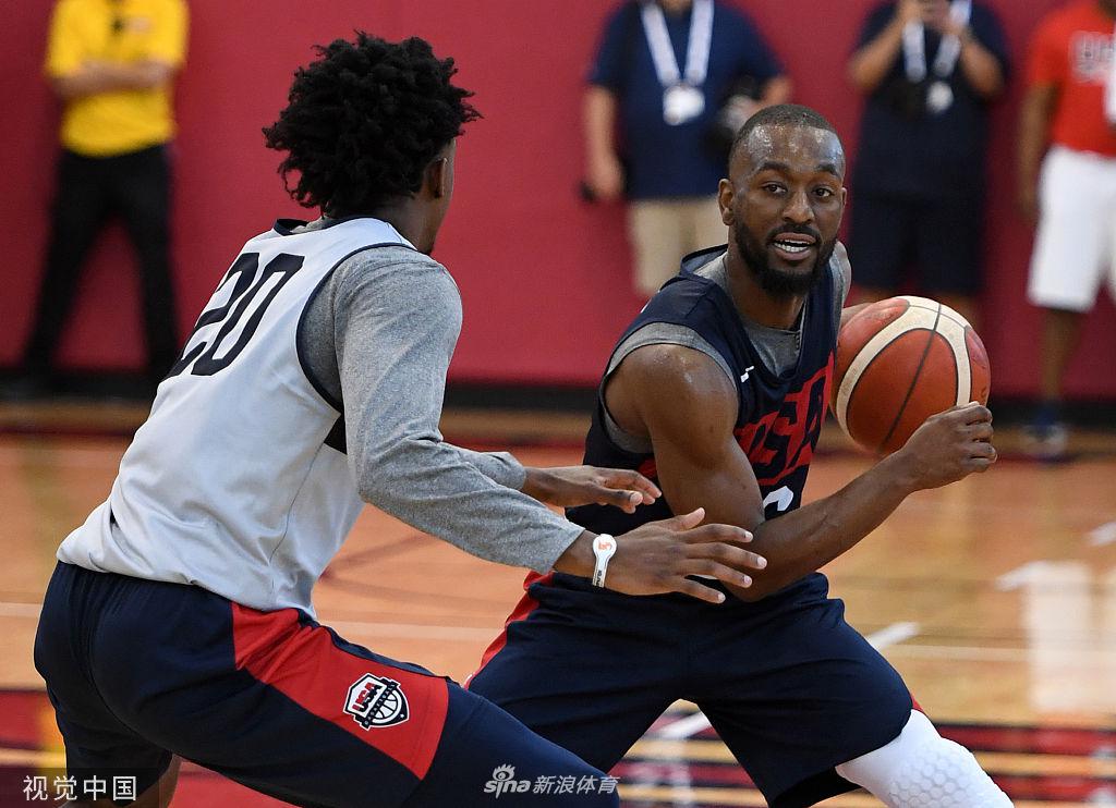 美国男篮备战篮球世界杯 肯巴库兹马表现抢眼
