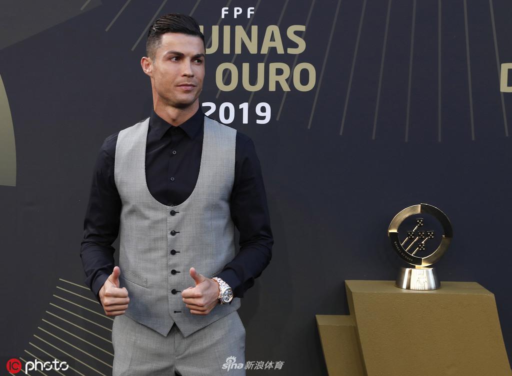 C罗当选葡萄牙年度最佳球员 生涯10次获奖